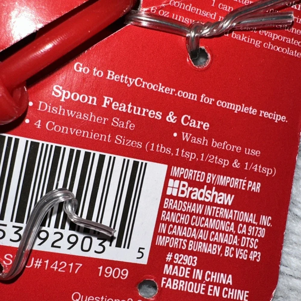 Betty Crocker Red Plastic‎ Measuring Spoons Set 4 Piece Dishwasher Safe New